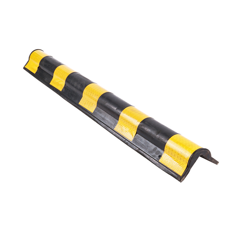 Protections d'angle en caoutchouc PS035