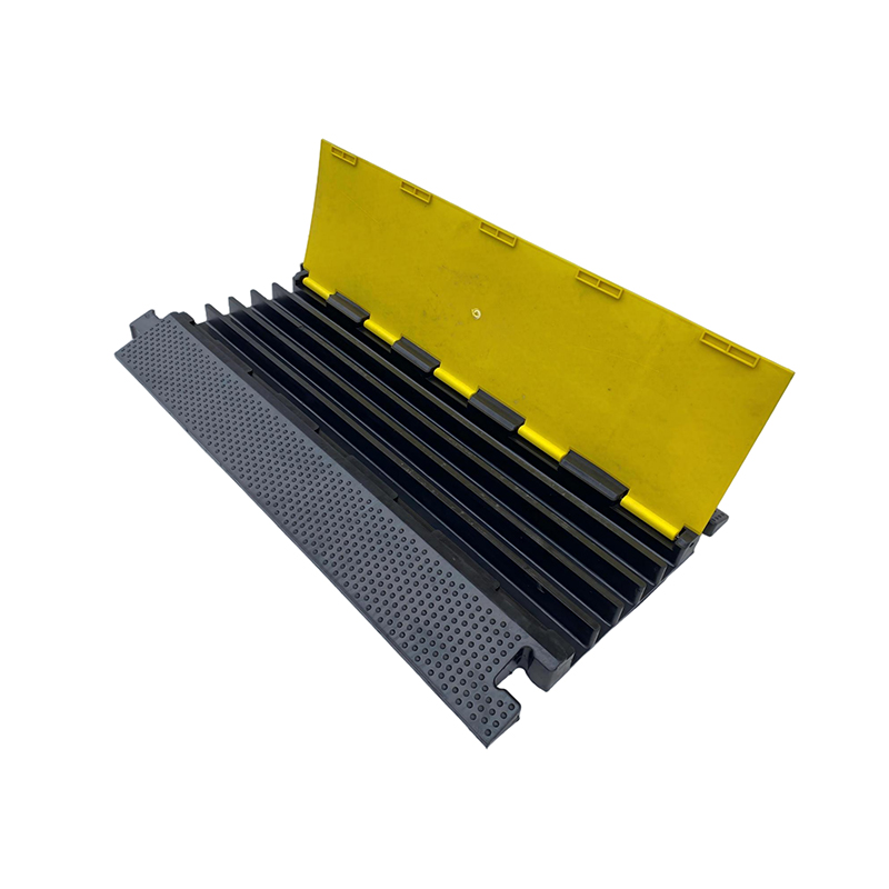 SH018-5S Protecteur de câble modulaire robuste en caoutchouc et en plastique